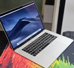 Laptop Apple MacBook Pro 2018 32GB Intel Core I7 SSD 32GB