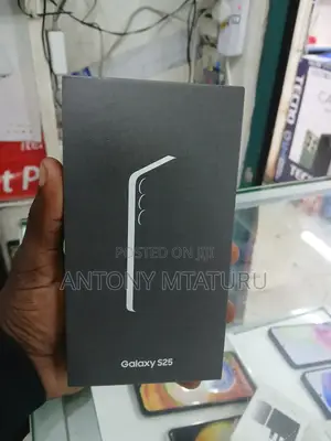 New Samsung Galaxy S25 128 GB Black