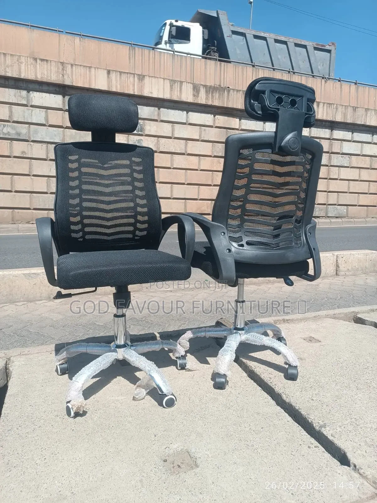 Swivel Office Chair With Headrest Vg9tf