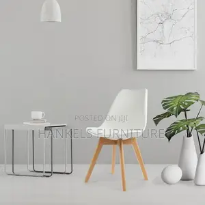 Padded Eames Seat