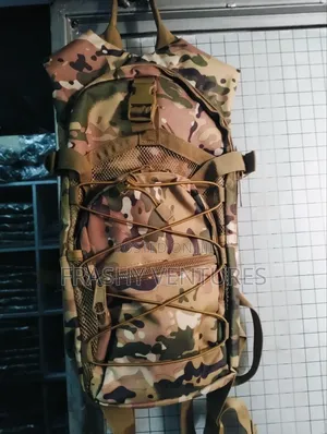 Back Pack With 3l Hydration Bag