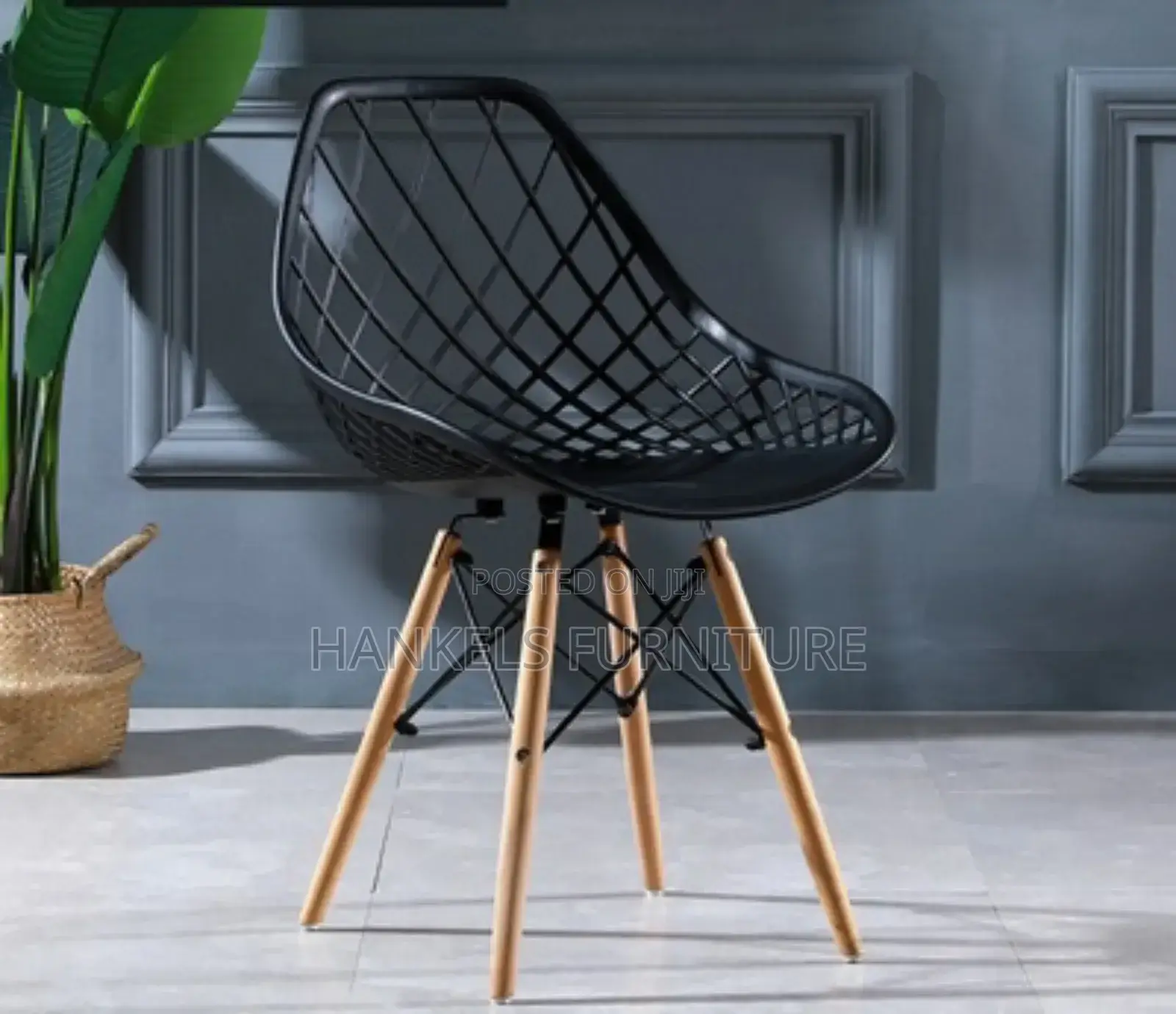 Black Eames Chair