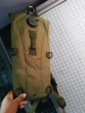 Small Size Camel Hiking Bag With Water Bag
