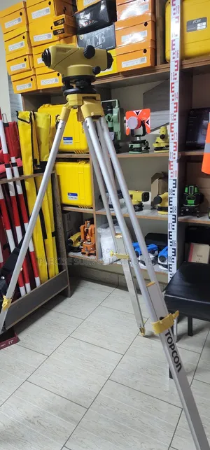 Topcon at B2a Survey Level With Accessories