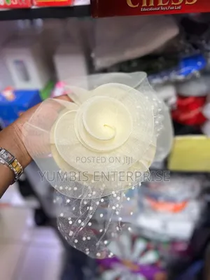 Cream White Fascinators/Amazing Fascinator at 600