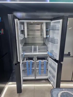 Hisense Fridge 579ltrs 4 Door Water Dispenser With Smart Series