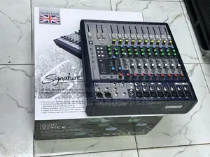 Soundcraft Signature12 -12-channel Multi-track Mixer Fx
