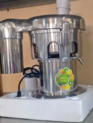 Brand New Commercial Juicer