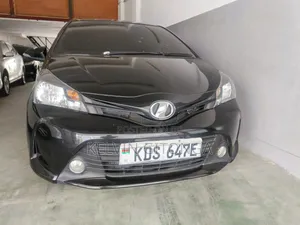 Toyota Vitz 2017 Black
