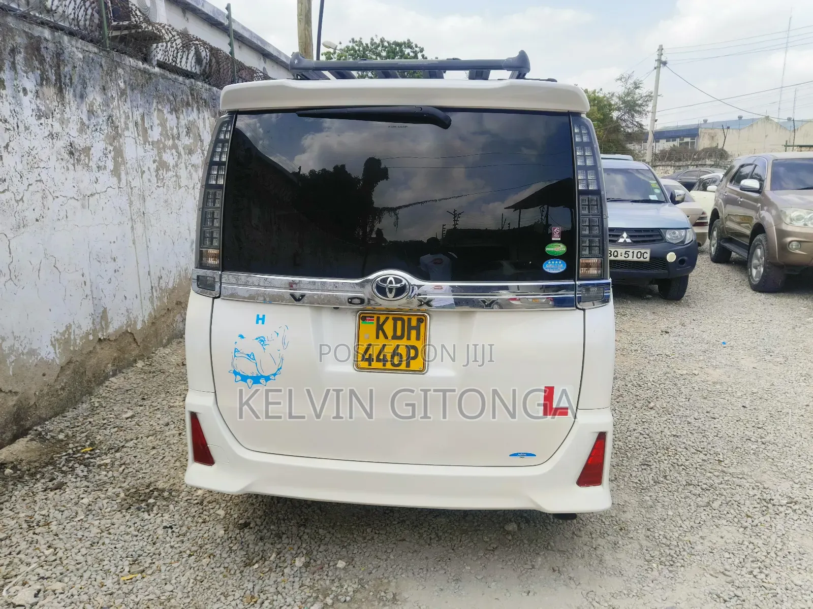 Toyota Voxy 2017 White