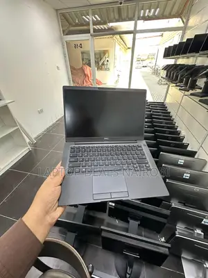 Laptop Dell Latitude 7400 8GB Intel Core I5 SSD 256GB