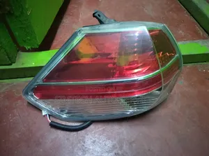 Nissan X-Trail Taillight Left T32 Nt32 Koito 220-17939