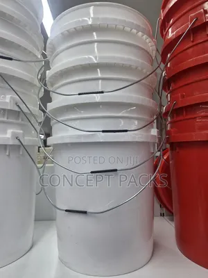 20l Heavy Duty White Bucket With Metal Handle