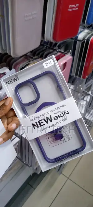 Purple Luxury Electroplate Magsafe Clear Case for iPhone 11