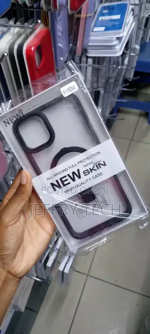 Black Luxury Clear Phone Case for iPhone 11 With Magsafe