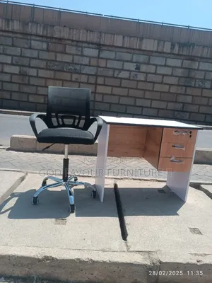 Top Quality 0.9m Office Desk With Mesh Chair Bm6yf