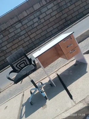 Unique White Office Table 0.9m With Mesh Chair Rk8dq