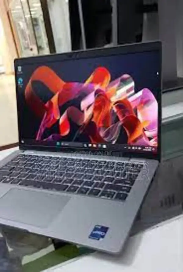 New Laptop Dell Latitude 5400 8GB Intel Core I5 SSD 512GB