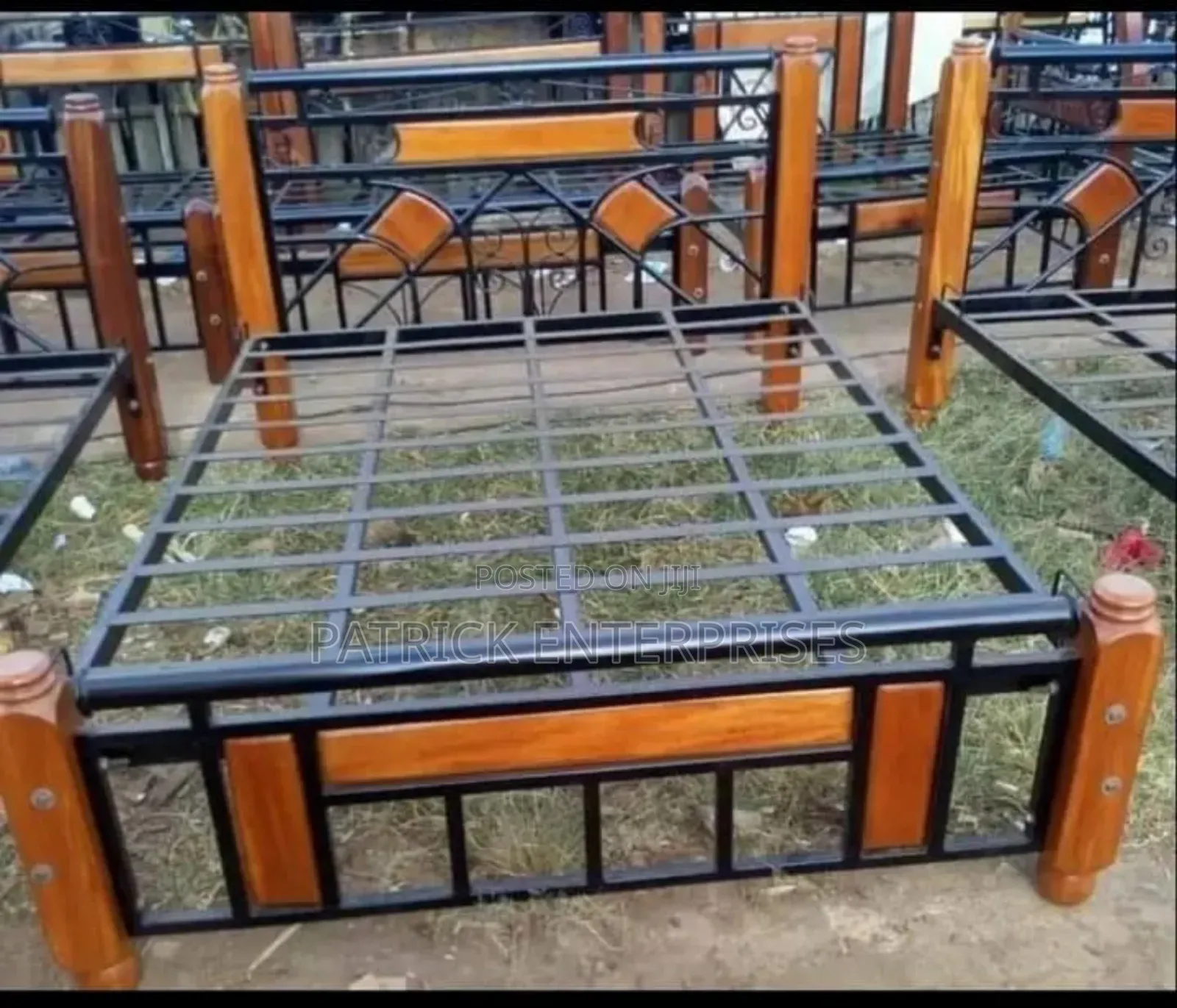 Modern Metallic/Wooden Bed