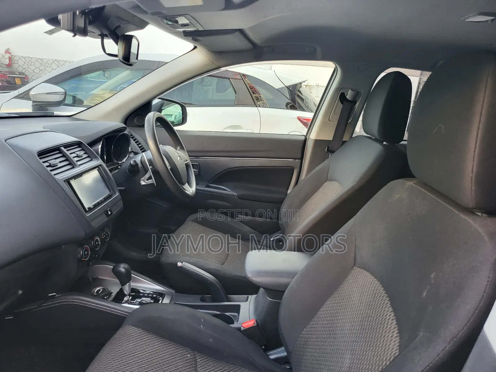 Mitsubishi RVR 2019 Silver