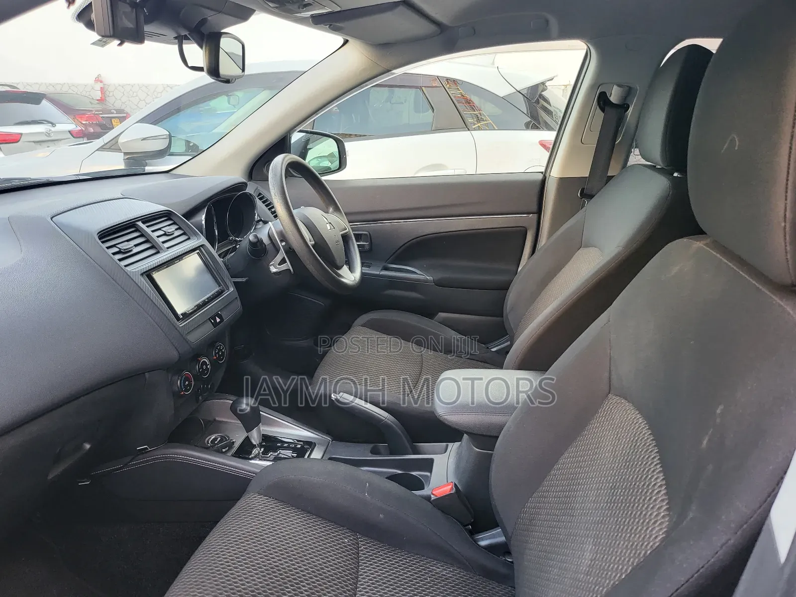 Mitsubishi RVR 2019 Silver