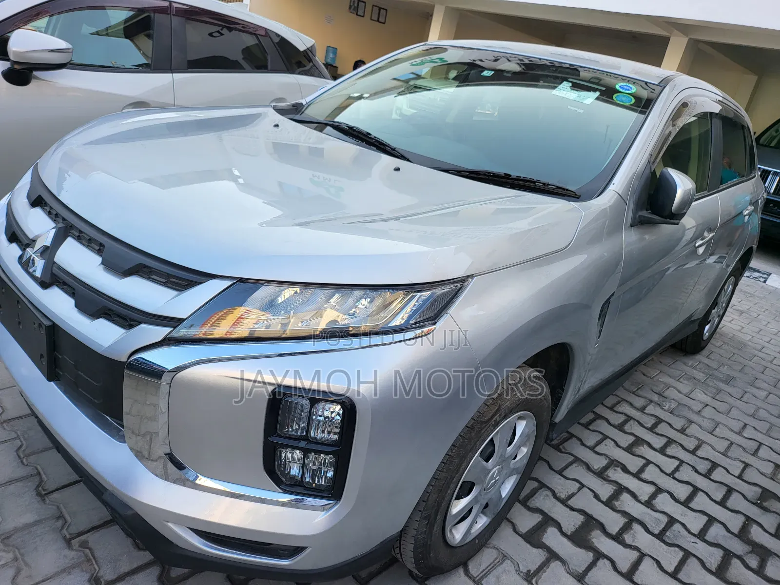 Mitsubishi RVR 2019 Silver