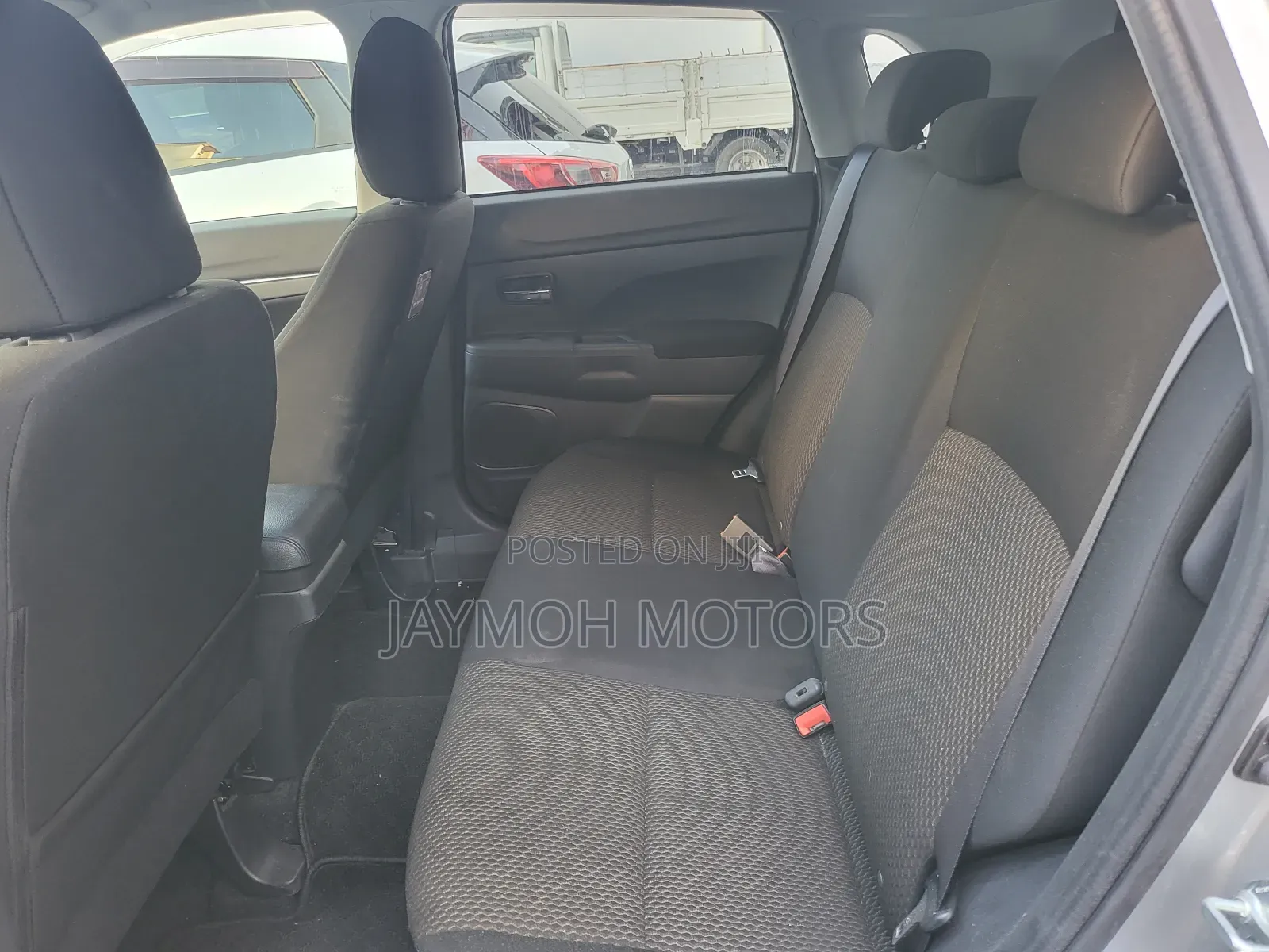 Mitsubishi RVR 2019 Silver