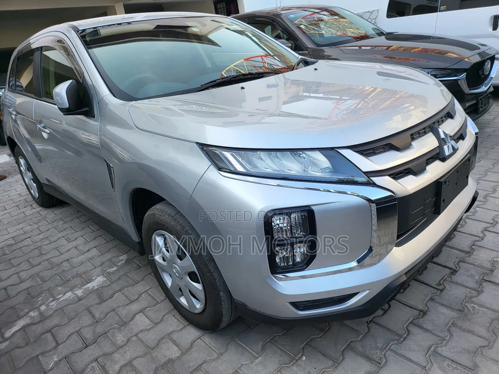 Mitsubishi RVR 2019 Silver
