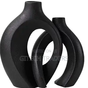 Classy Ceramic Snuggle Interlocking Vase Home Decoration