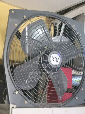 24" Extractor Fans