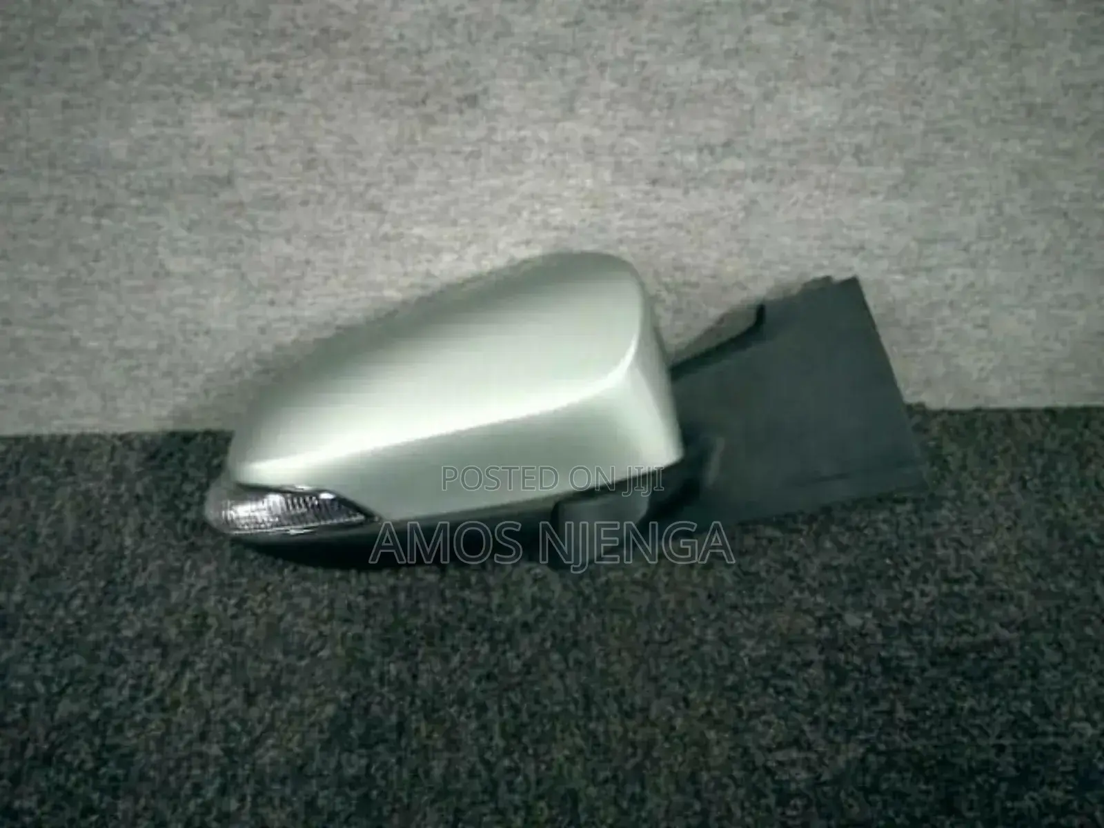 Vitz 2012 - 18sidemirror