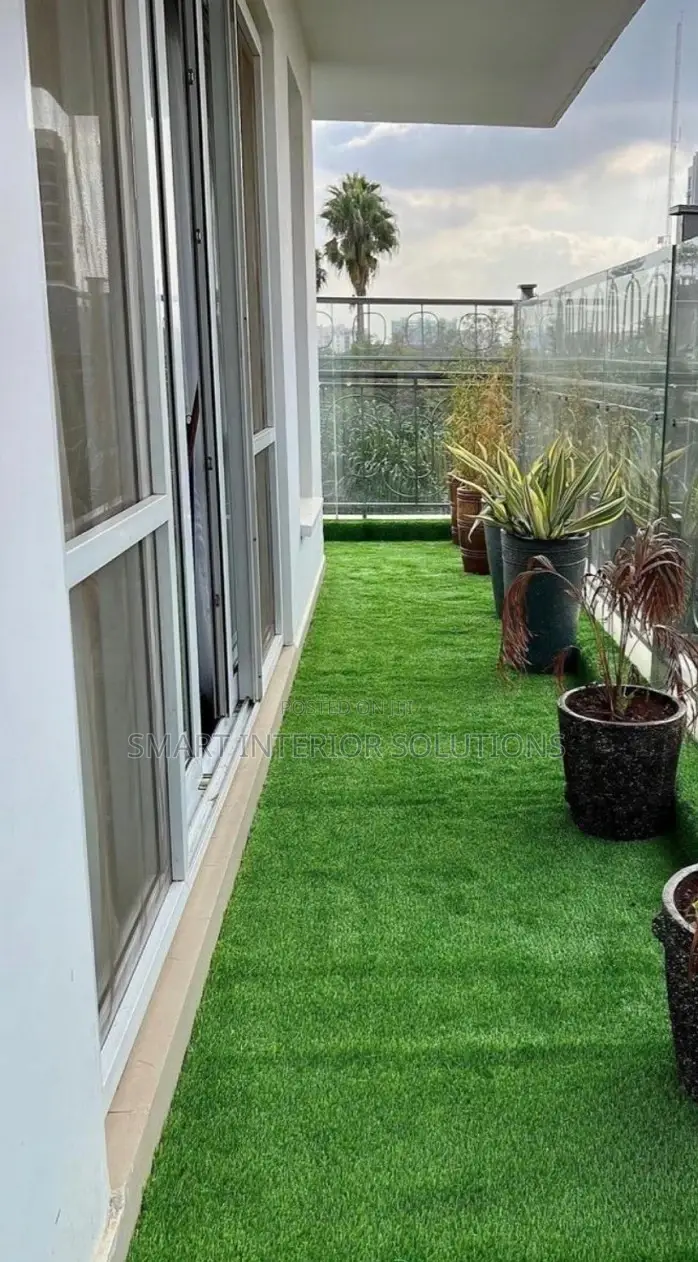 Artificial Long-Lasting Green Grass Carpets– Tsavo Road, Odeon