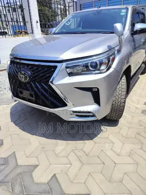 Toyota Hilux 2019 Silver