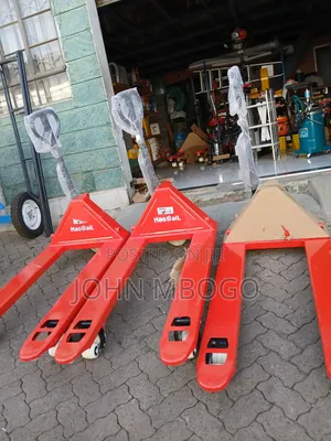 Manual Pallet Truck /Pallet Trolley -3000kg.