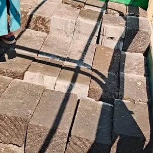 Machine Cut Stones*'..Ndarugo