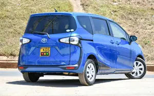 Toyota Sienta 2017 Blue