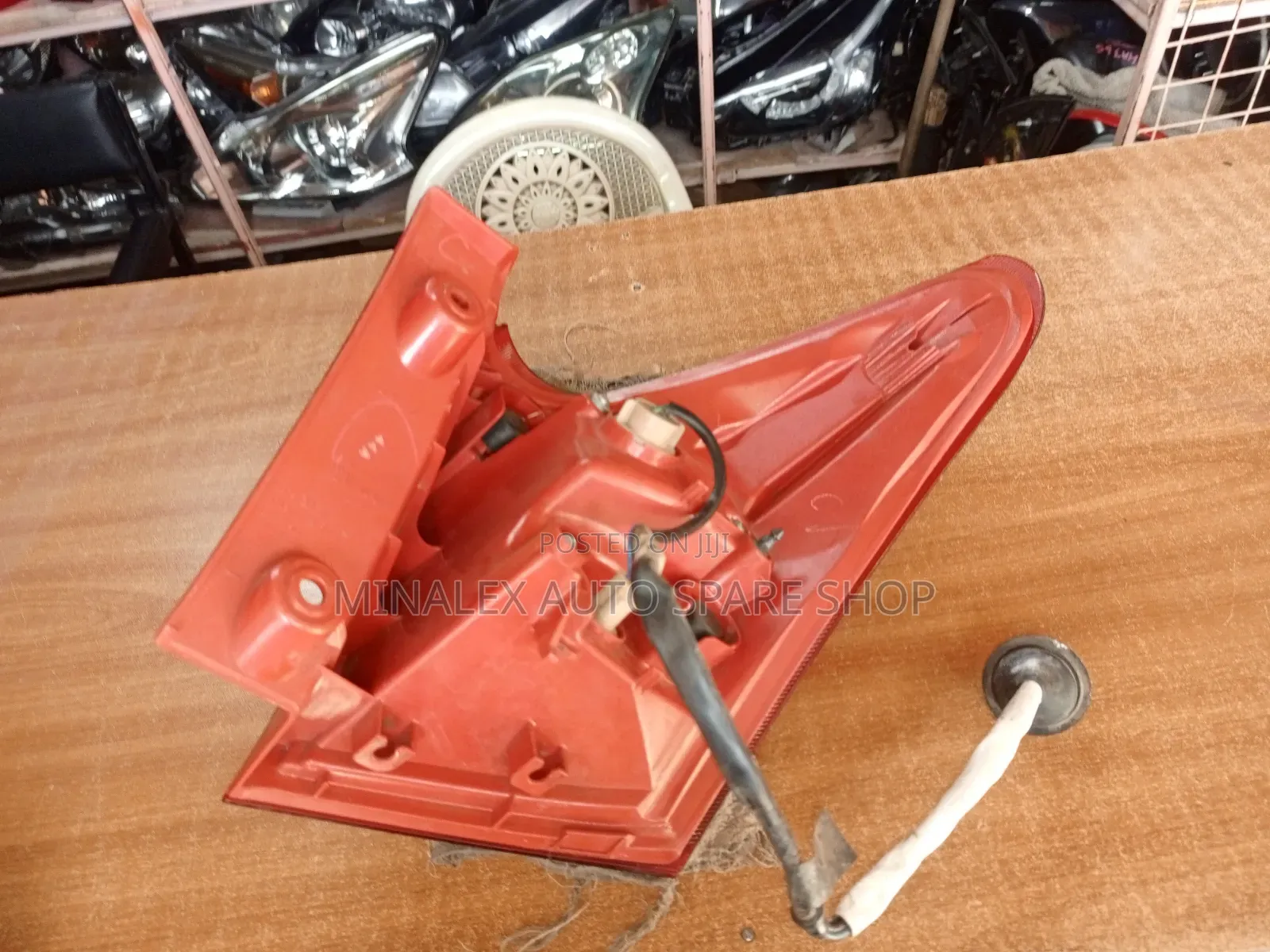 Auris 2012 Body Left Rearlight