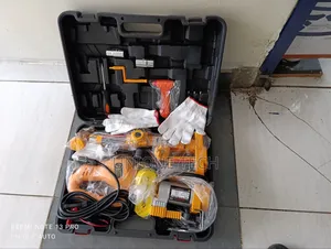 3-in-1 Emergency Tyre Kit: Jack, Air Pump Wrench