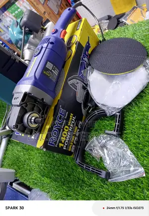 Royce Polisher Machine