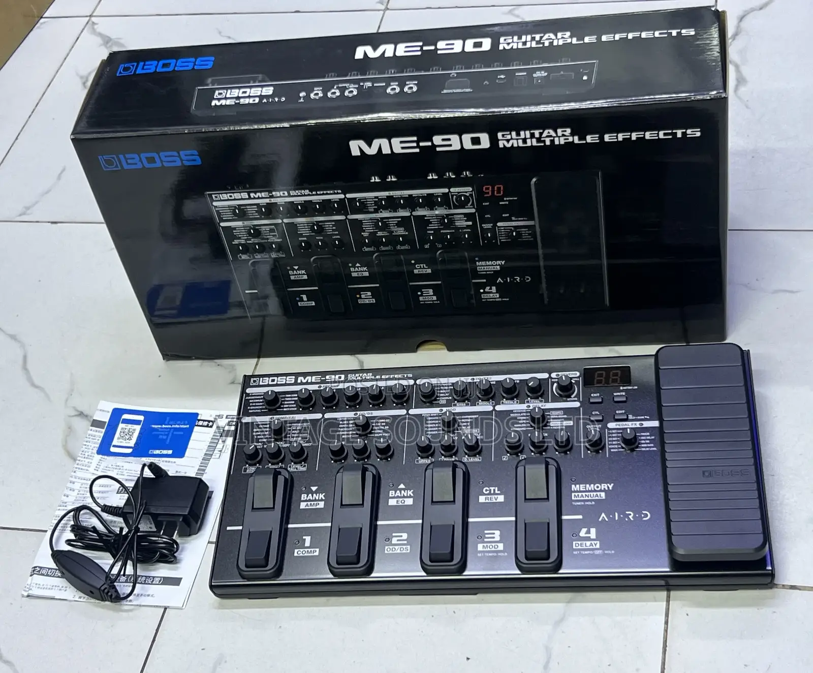 Boss Me-90 Guitar Multi-Effects Pedal