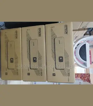 Epson Co-W01 3000 Lumen Wxga 3lcd Projector