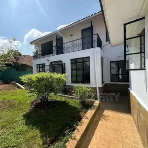 4bdrm Townhouse / Terrace in Kilimani for rent