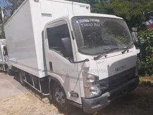 Isuzu NPR 5tonnes