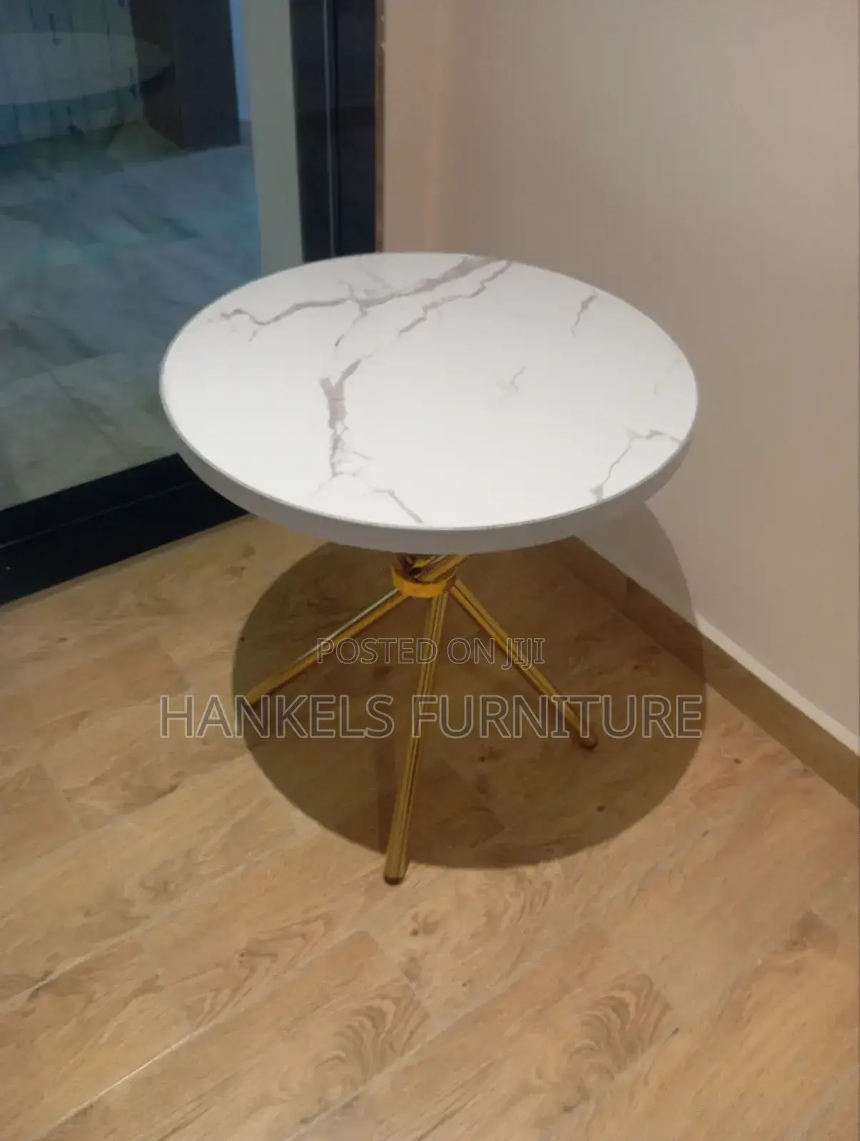 Round Medium Size Table