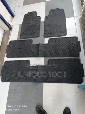 All-Weather 7-Seater Car Rubber Floor Mats