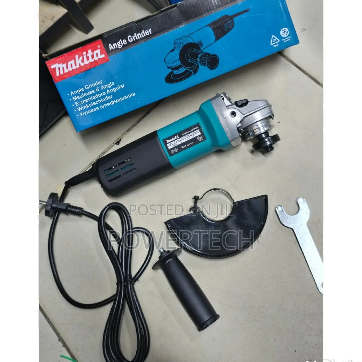 Makita Angle Grinder 4.5 Inches + Free Disc