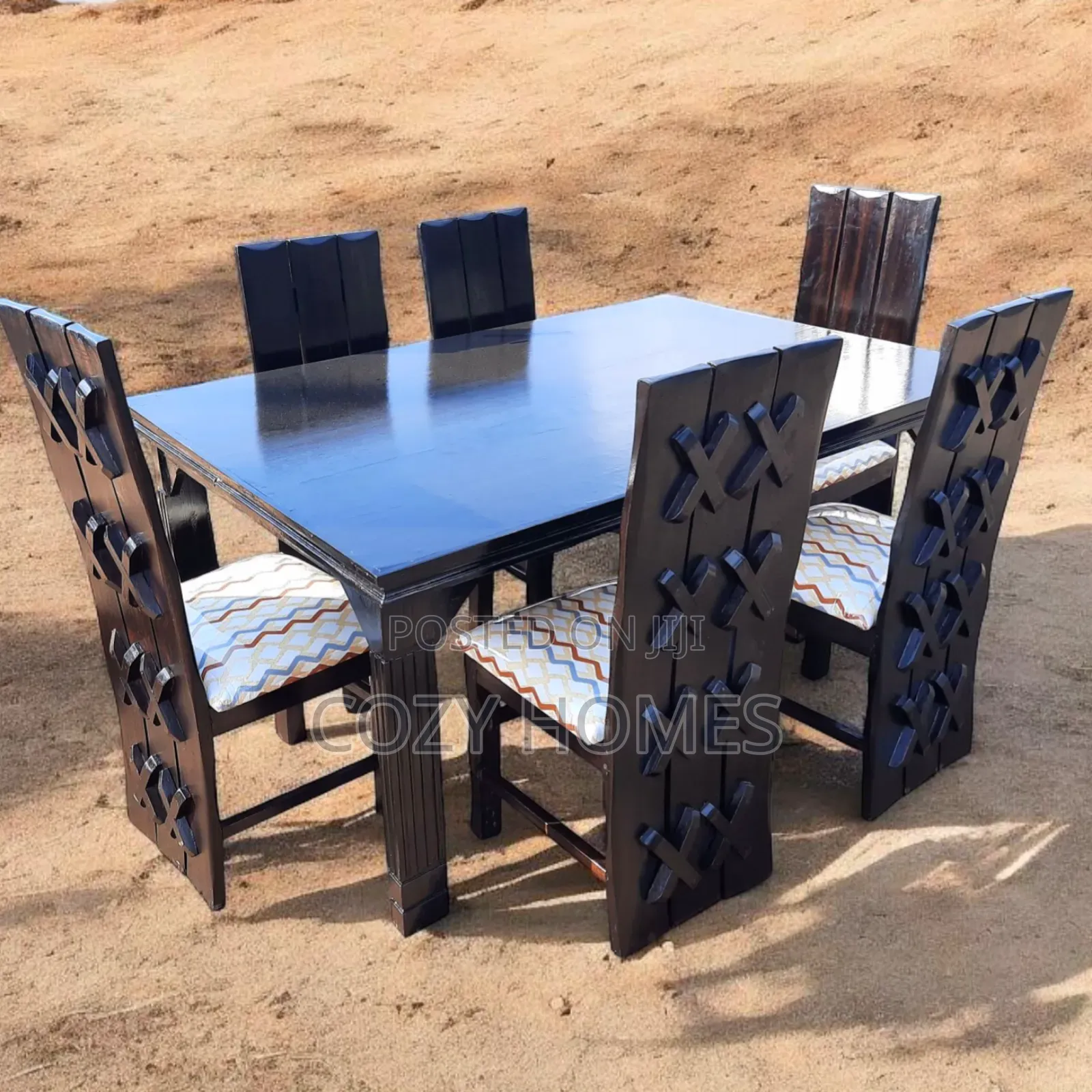 Dining Table, a Convenient Dining Table