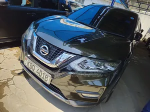 Nissan X-Trail 2018 Green