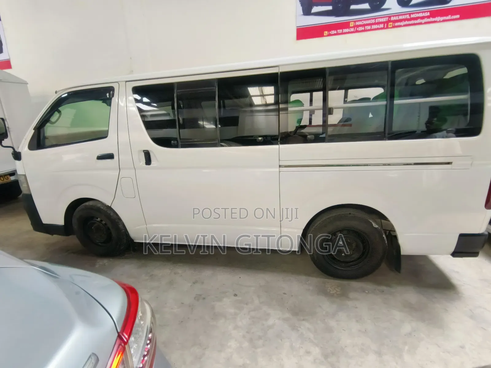 Toyota HiAce 2015 White