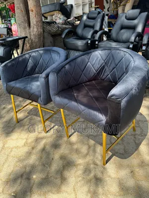 Black Velvet Styling Manicure Chairs